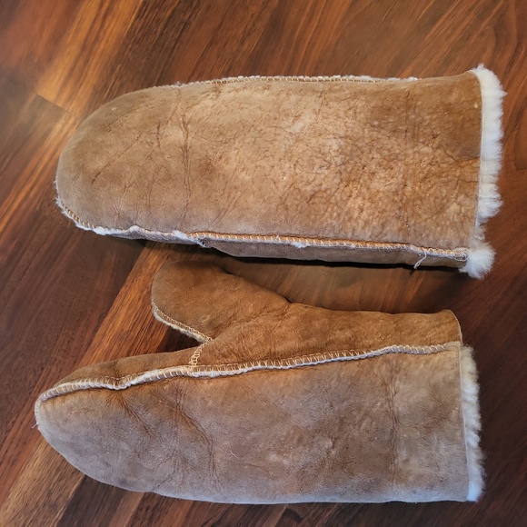 Shearling Mittens - Picture 3 of 3